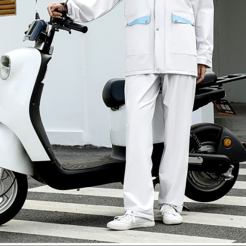 バイク専用シームレスレインウェア