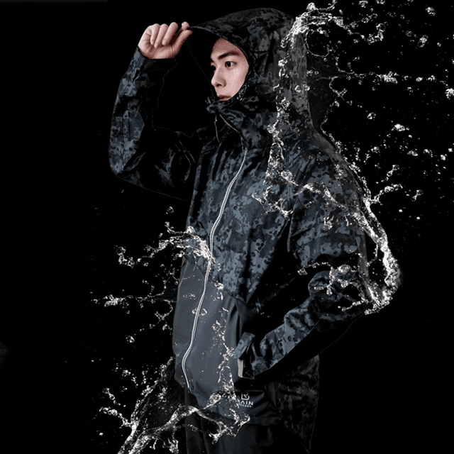 動きやすい快適レインウェア