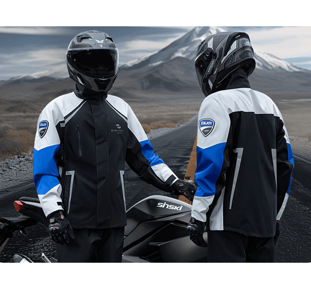 オールシーズン対応バイク用レインウェア