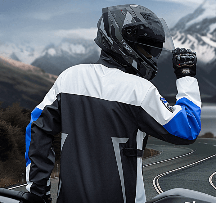 オールシーズン対応バイク用レインウェア