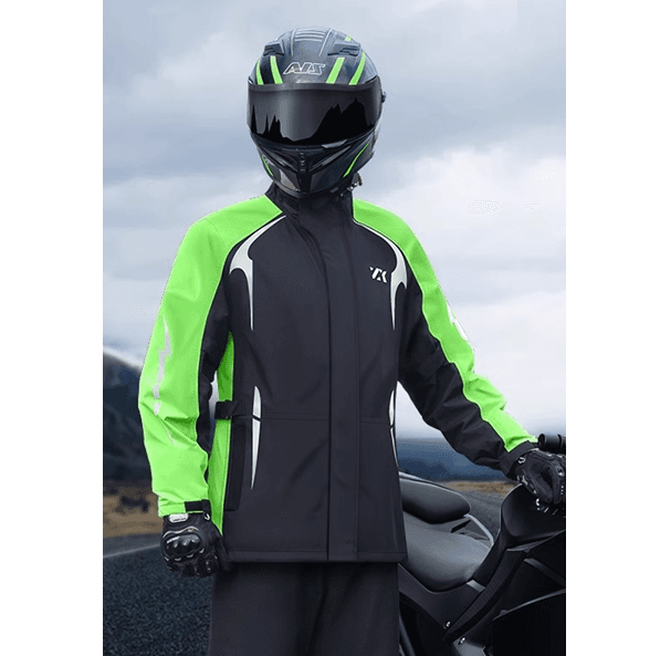 全天候型バイク用プロテクトレインウェア