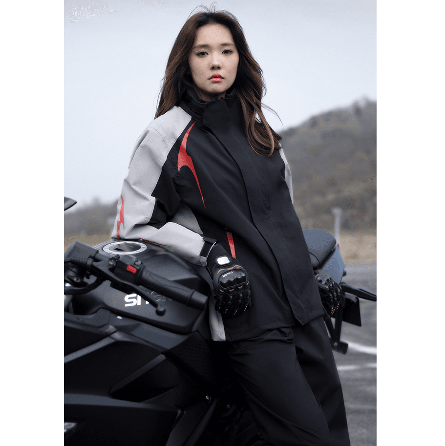 全天候型バイク用プロテクトレインウェア
