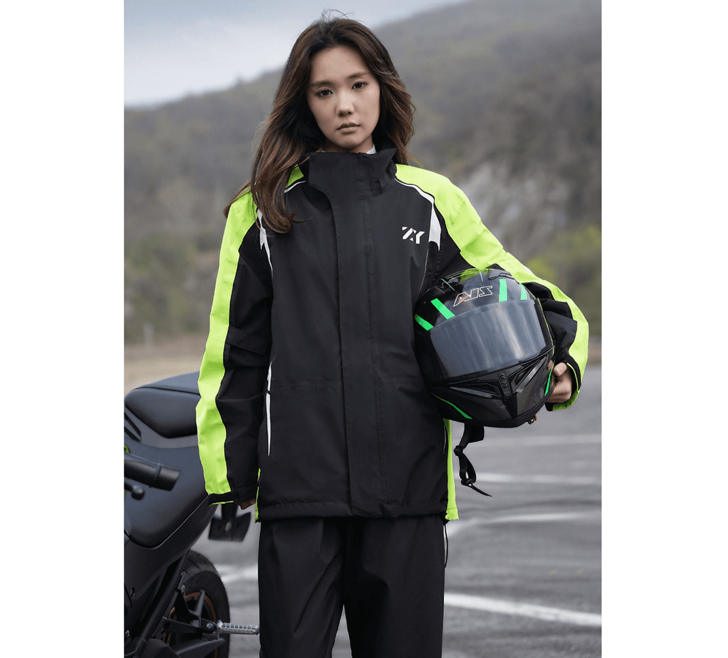 全天候型バイク用プロテクトレインウェア