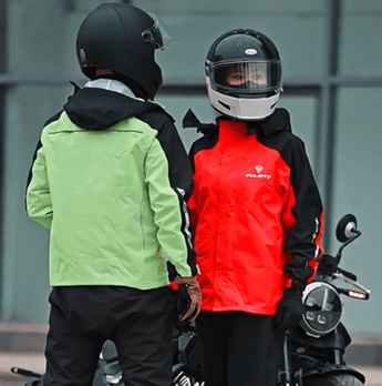 通気性抜群バイク用レインウェア