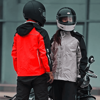 通気性抜群バイク用レインウェア