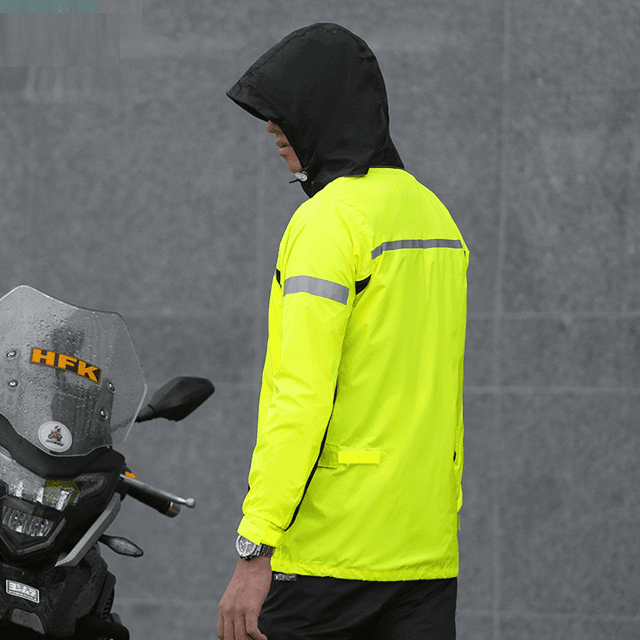 ツーリングに最適なレインウェア