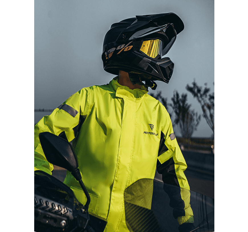 ツーリングに最適なレインウェア