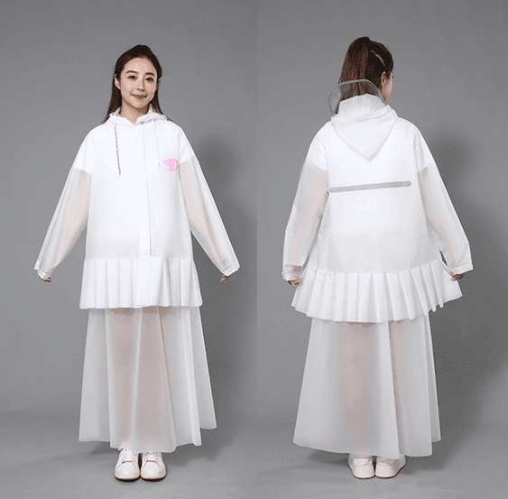 華やかフリル付きロング丈レインウェア