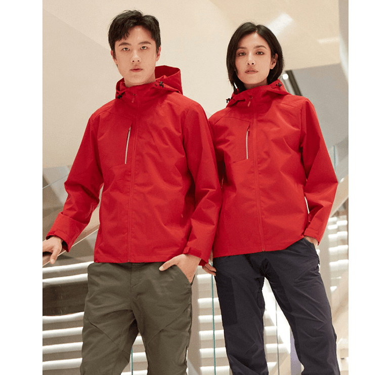 アウトドア対応メッシュ裏地レインウェア