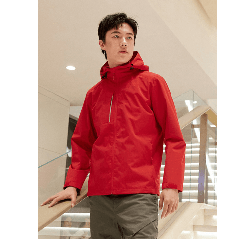 アウトドア対応メッシュ裏地レインウェア