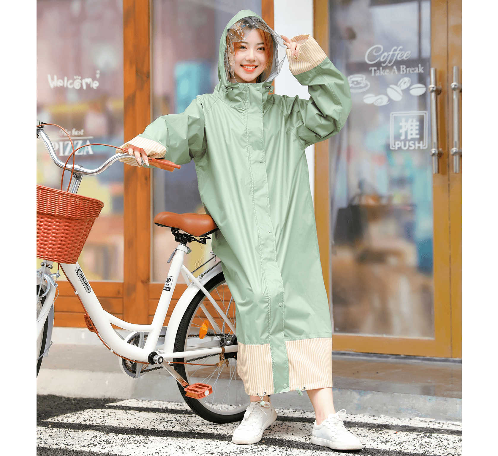 レインウェア 雨の日をもっと可愛く過ごすレインポンチョ