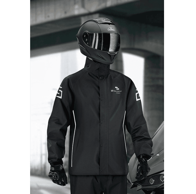 オールシーズン対応防水バイクレインウェア