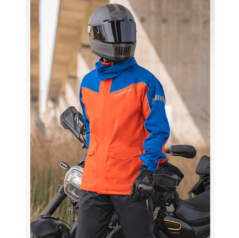 オールシーズン対応ライダー用レインウェア