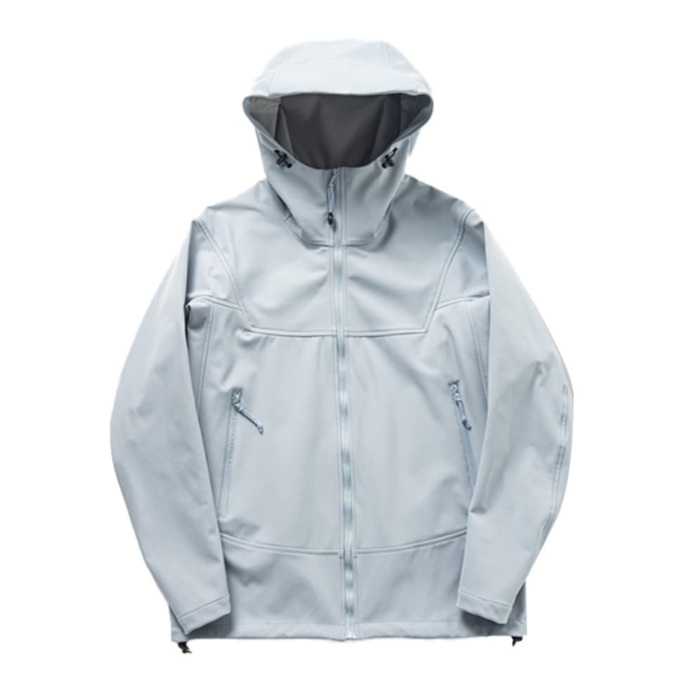 ソフトシェル カジュアルでアウトドアに最適な機能性レインジャケット