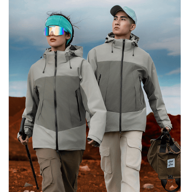 レインウェア 山頂を駆ける冒険者の防水ジャケット