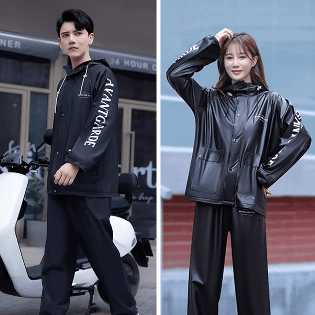 二重つば付き透明シールド搭載レインウェア