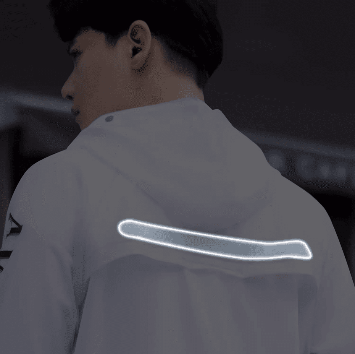 二重つば付き透明シールド搭載レインウェア