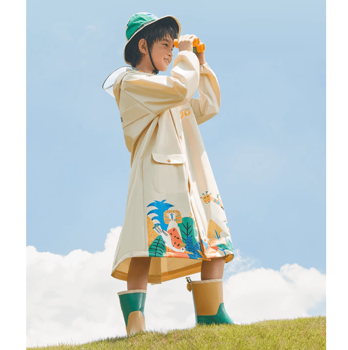 小学生のための雨の日おでかけレインウェア