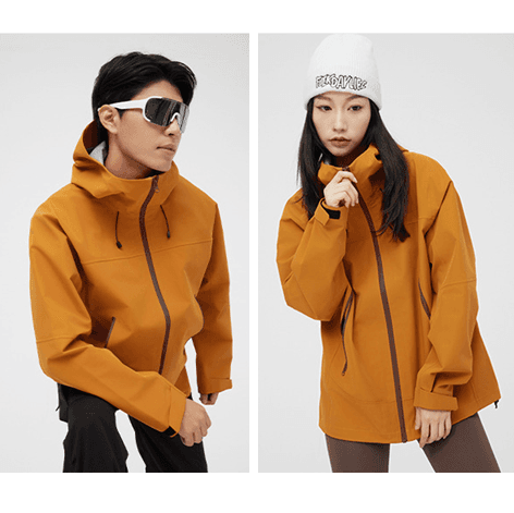 アウトドア対応 多機能レインウェア