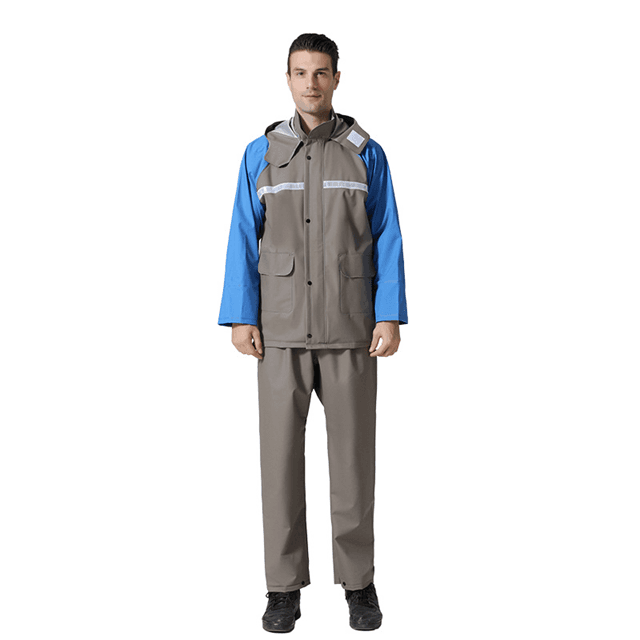 透湿ベンチレーション機能付き快適レインウェア