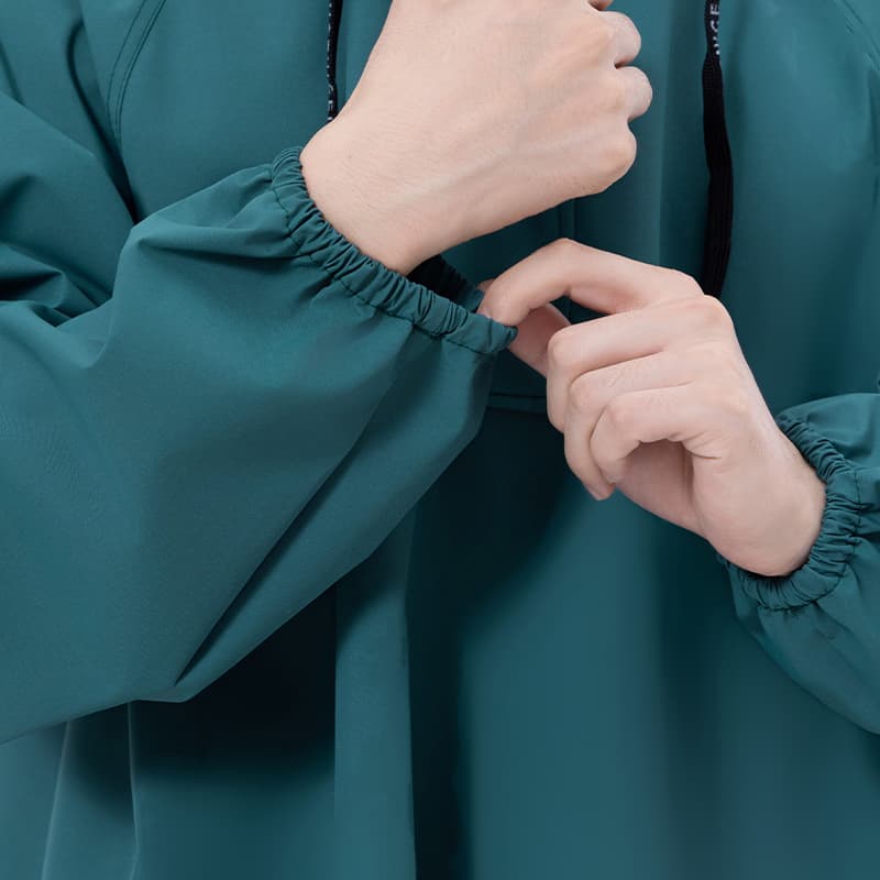 レインウェア 防水指数万超え ゆったりレインコート