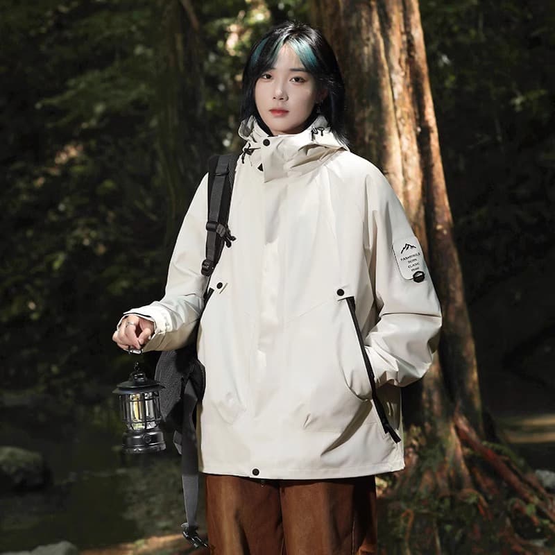 防水性抜群！三層構造アウトドアレインウェア