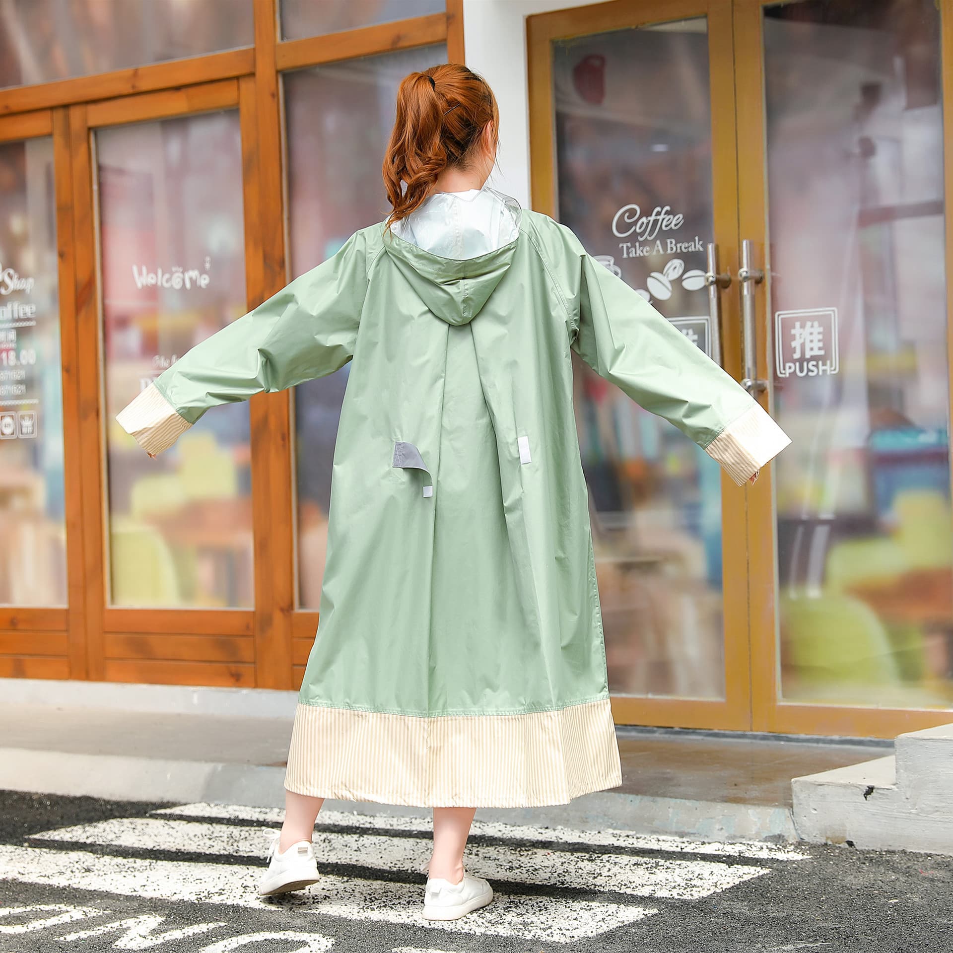 レインウェア 雨の日をもっと可愛く過ごすレインポンチョ