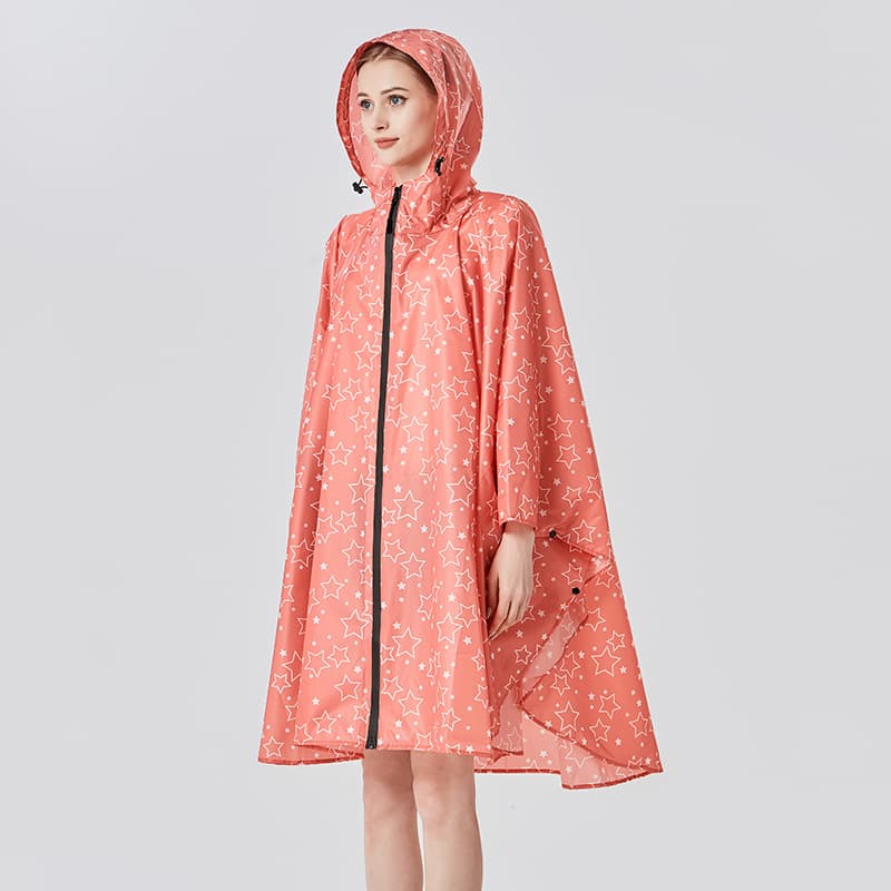 優雅な花柄ポンチョ風レインウェア